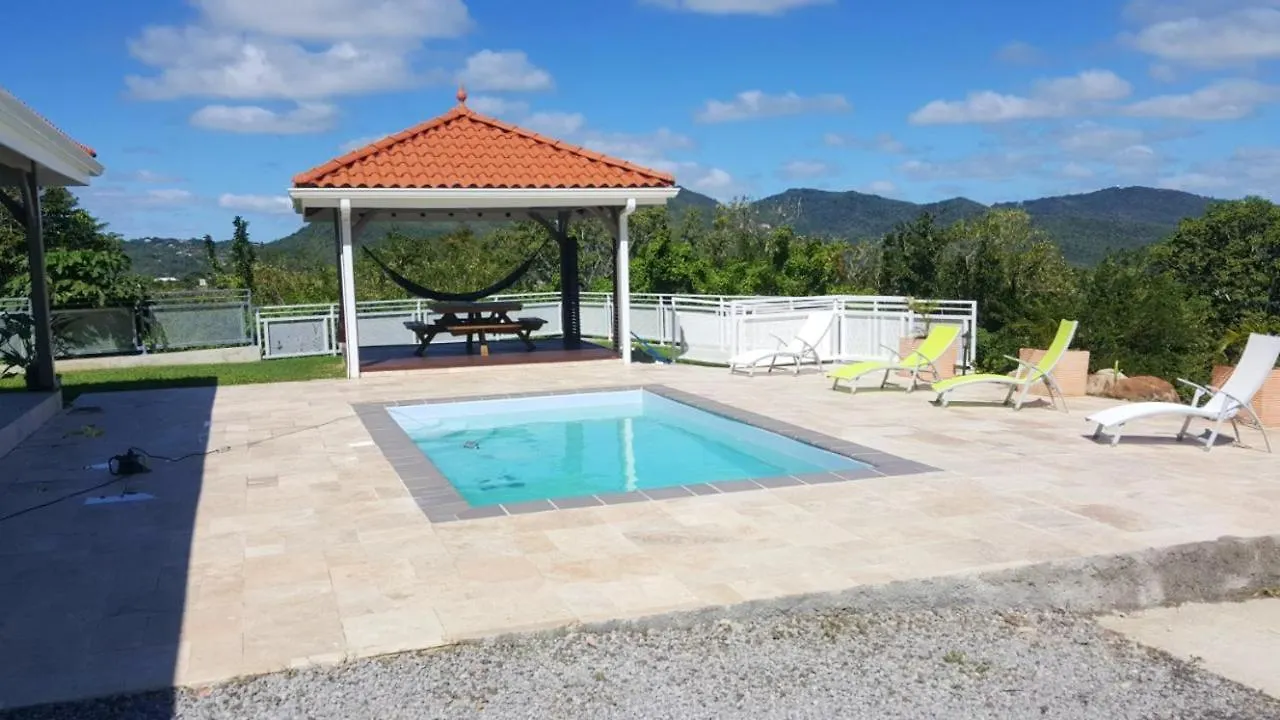 Villa Diamant: Seaside Retreat with Private Pool and Garden Le Diamant