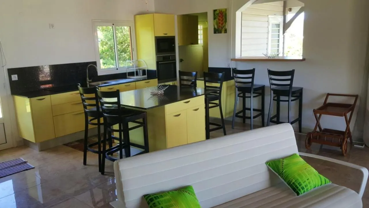 Villa Diamant: Seaside Retreat with Private Pool and Garden Le Diamant Martinique
